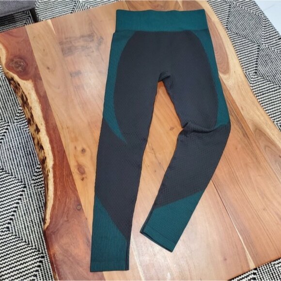 Stretch Workout Leggings- Size L- Brand New - Picture 7 of 10